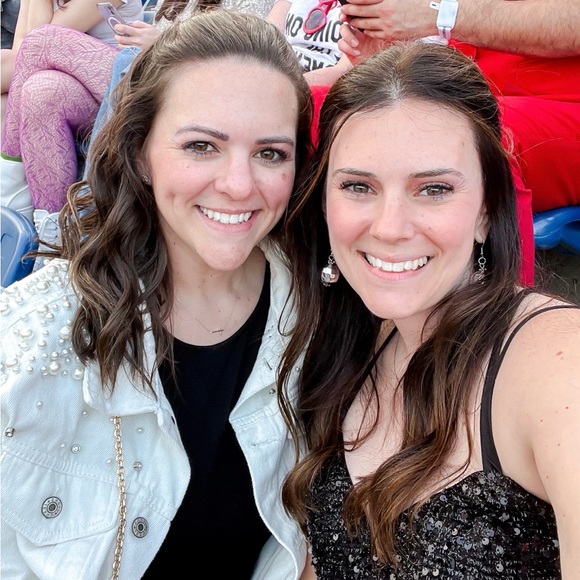 Meet your Posher, Kaleigh - Picture 1 of 1